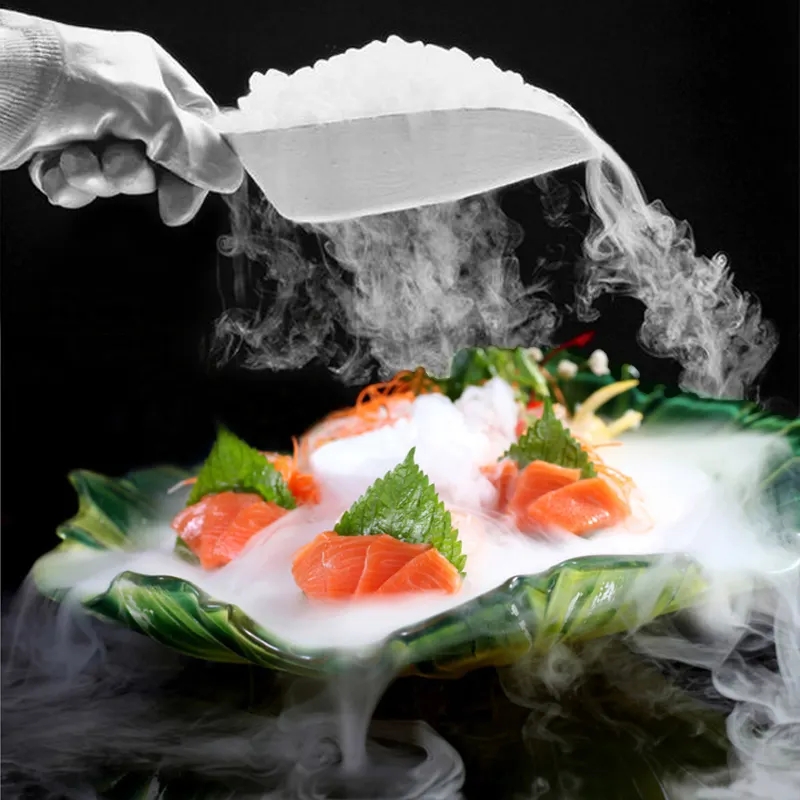 你知道干冰作为制冷机与液氮作为制冷剂有什么区别吗？,崇左干冰厂家
